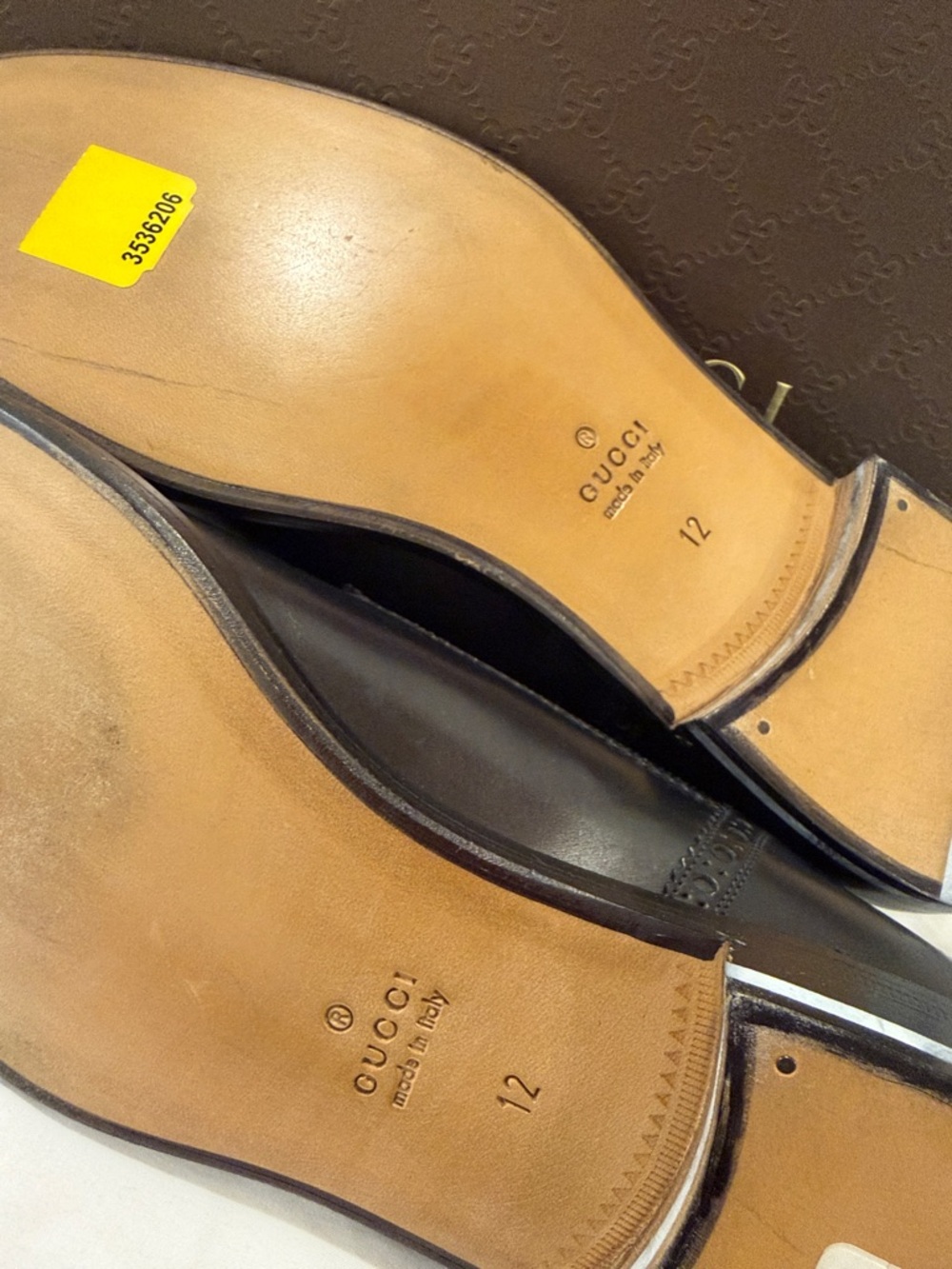 Gucci Black Leather Cap-Toe Brogues - Picture 5 of 9